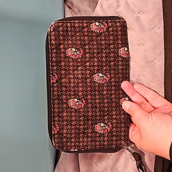 Vera Bradley brown tote, wallet, and cosmetic clutch - Picture 7 of 8